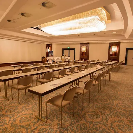 Radisson Blu فندق كوتبوس