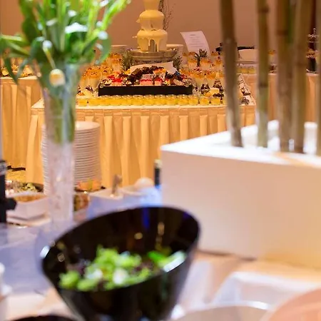 Radisson Blu Hotel 4*
