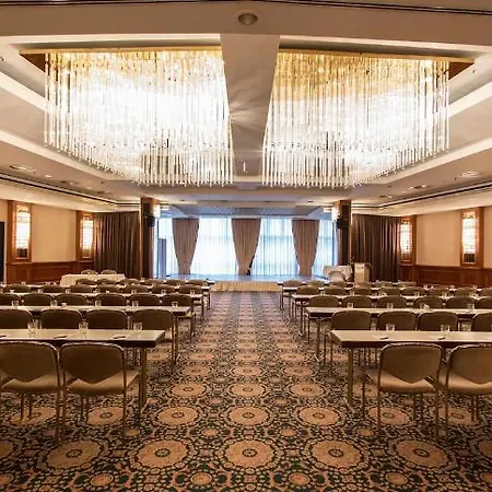 Отель Radisson Blu