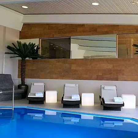Отель Radisson Blu 4*