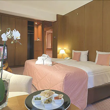 Radisson Blu Hotel 4*