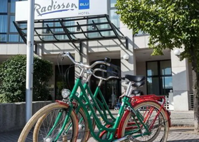 فندق Radisson Blu 4*